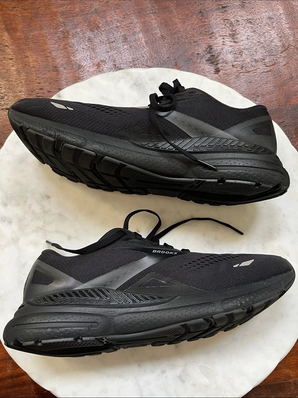 BROOKS Adrenaline GTS 23 Running Shoes Breathable Mesh Triple-Black Men's 10.5 D